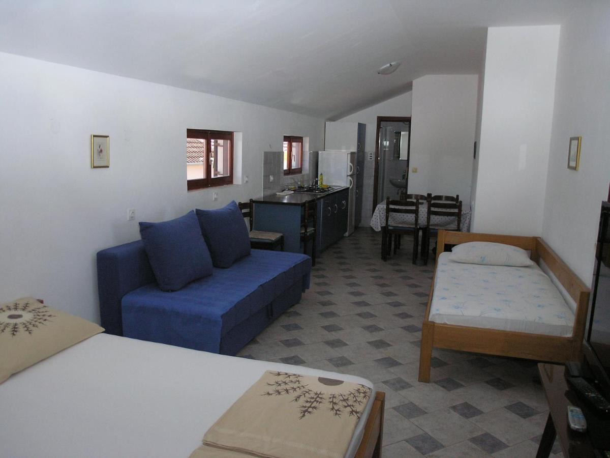 Vala Apartmani Bibinje Exterior foto